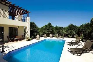 Lena Hotel Polis